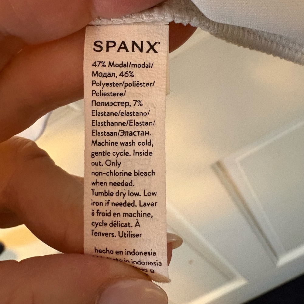 SPANX AirEssentials cream tunic top - Picture 3 of 4